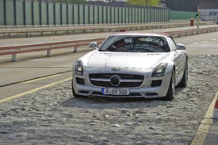 SLS AMG Roadster