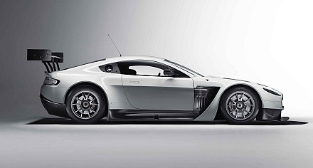 Aston Martin V12 Vantage