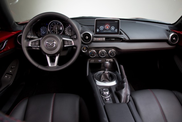 MX-5 2014 ParisMS interior 01  jpg300