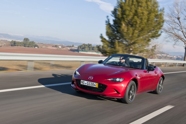 mx-5 2015 action 01  jpg300