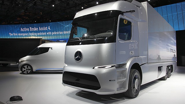  MG 7326 Daimler IAA 2016 e-truck 640