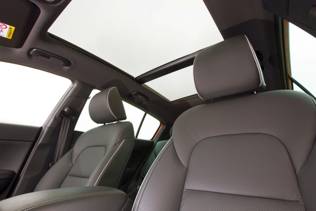 Open Sky - Cabrio-Feeling neuer sportage innen 061