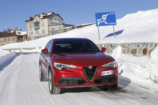 170222 Alfa-Romeo Stelvio 01