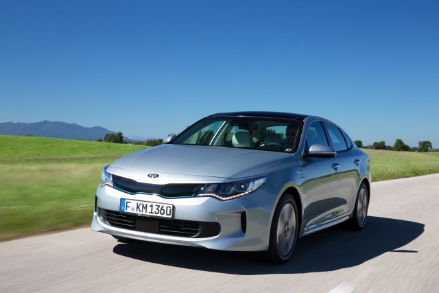 Kia-Optima-PHEV-Exterieur-(2)