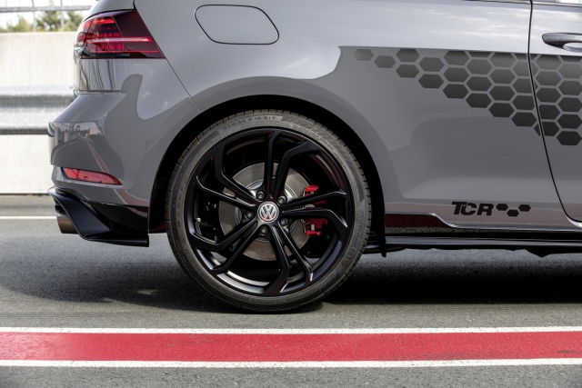 18 Zoll ist Pflicht und Serie DB2019AU00021 medium