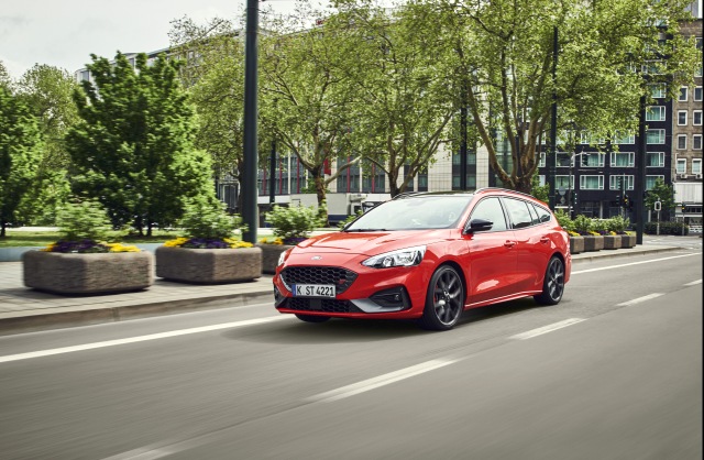 2019FordFocus ST Wagon 12