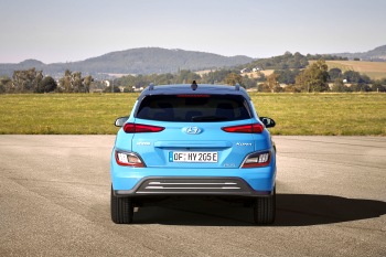 2 Hyundai Kona