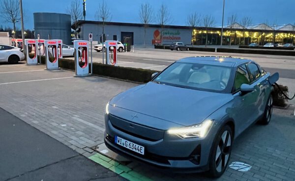 Laden bei Tesla