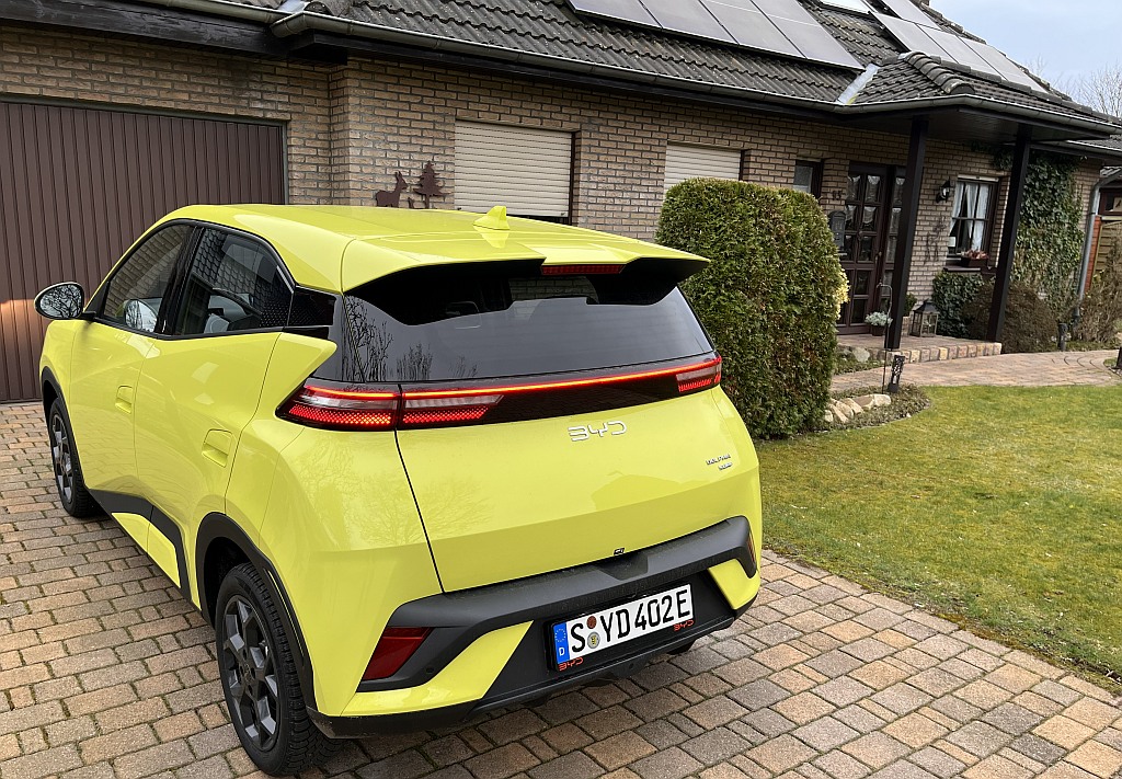 BYD Dolphin Surf Boost