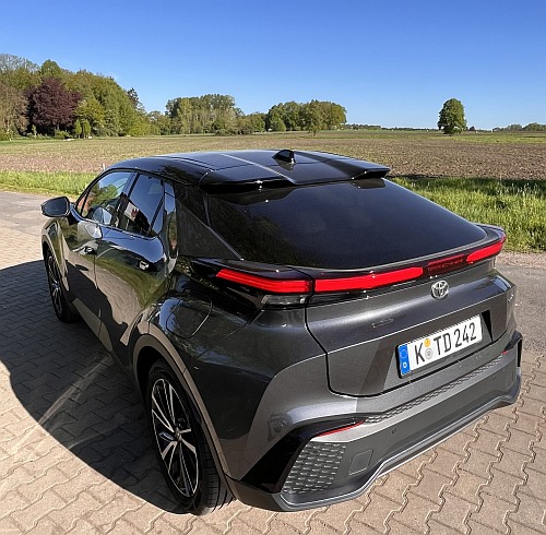Toyota C-HR Hybrid 
