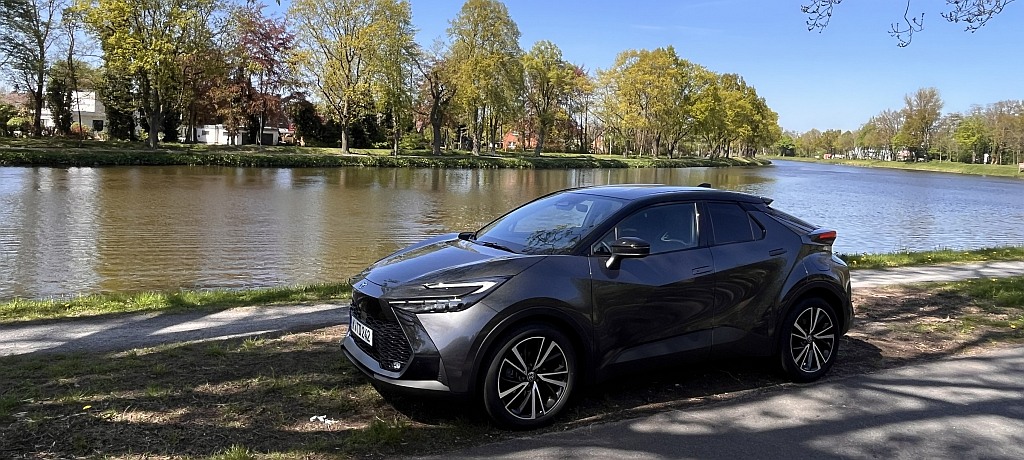 Toyota C-HR Hybrid