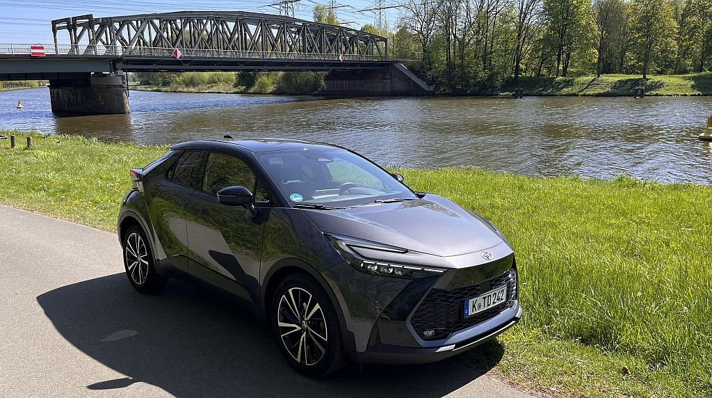 Toyota C-HR Hybrid 