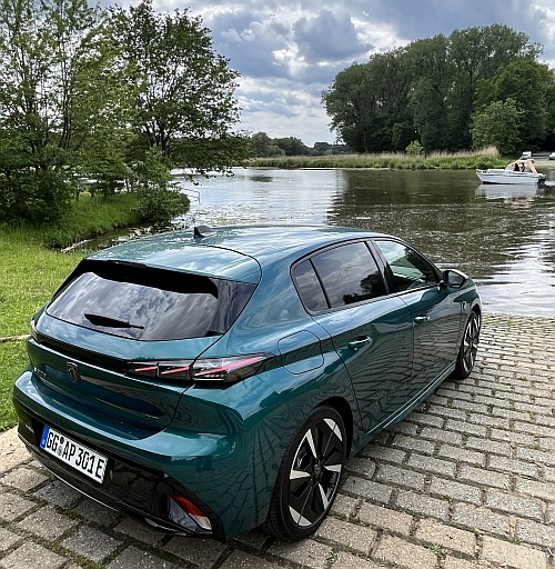 Fahrbericht - PEUGEOT e-308