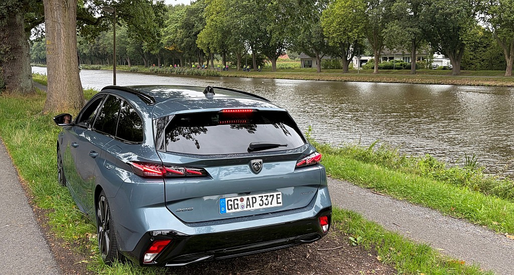 PEUGEOT 308 SW GT PHV