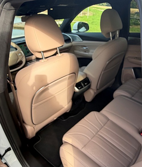 XPENG G9 